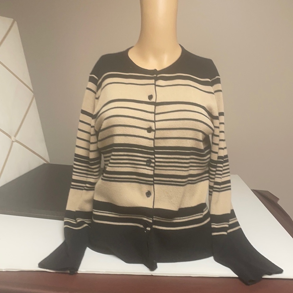 Sweater black and beige stripes